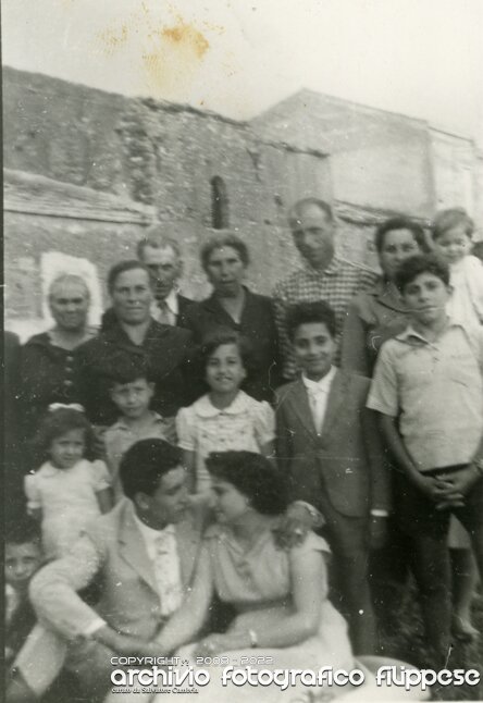 foto-gruppo-in-via-Matteotti-1954